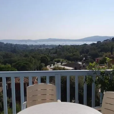 Vue Climatisé Golfe De St Tropez Les Restanques 4 Personnes * Grimaud